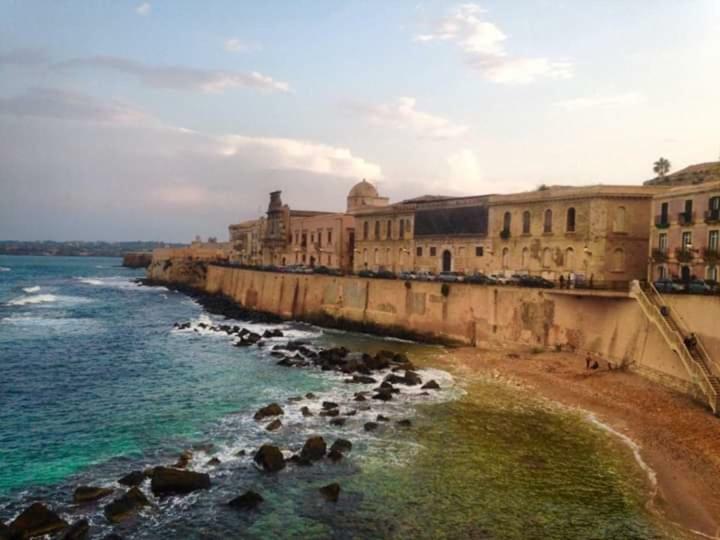 Villa Lungomare Elio Vittorini Syrakus Exterior foto